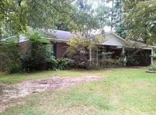 2635 Highway 16 E, Carthage, MS 39051