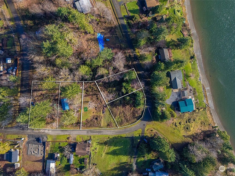 1st image of 221 E Soundview Drive