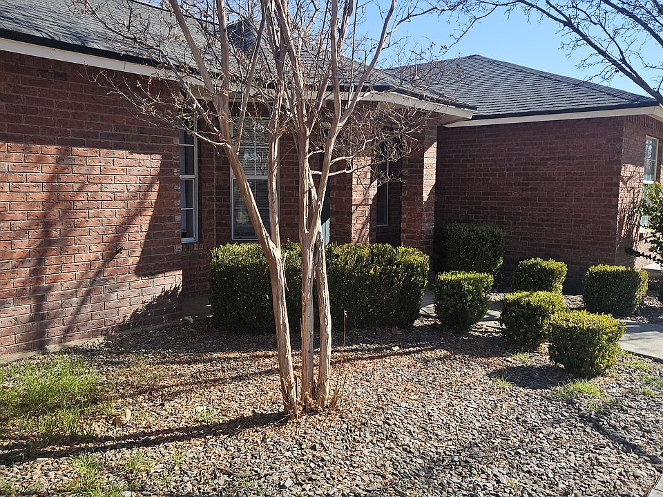 1st image of 539 N Park Dr