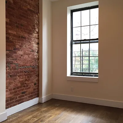 Rented by Nooklyn NYC LLC | media 49