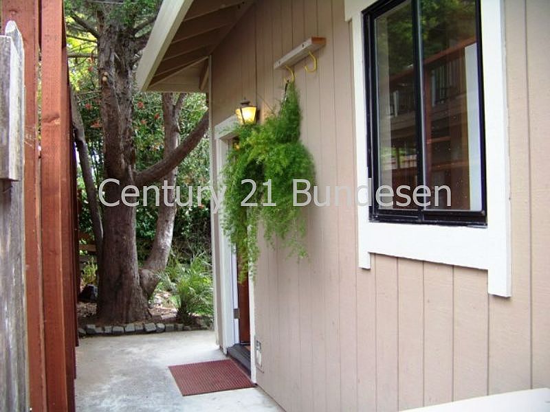 1st image of 32 Upland Dr