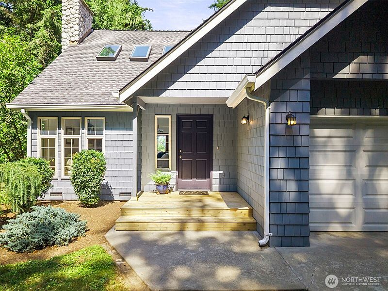 3rd image of 10109 NE Knight Road