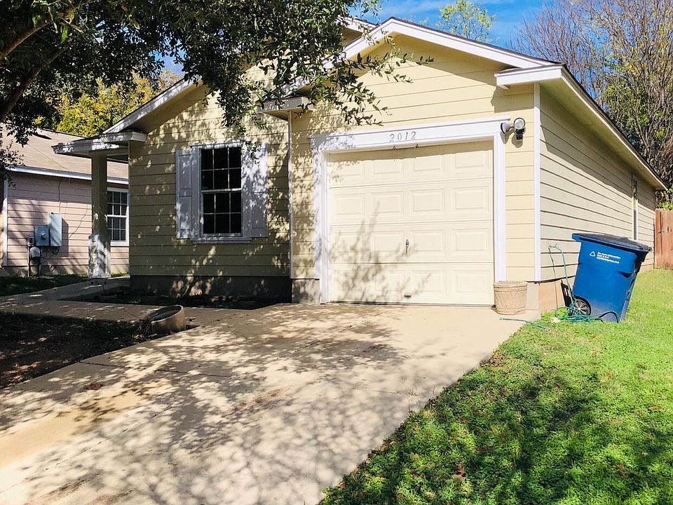 one car garage, quaint neighborhood