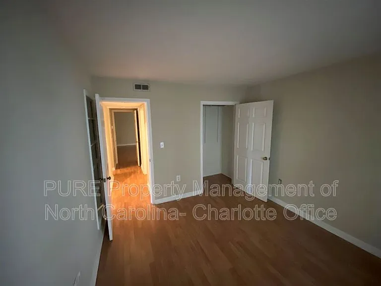 415 W 8th St #E — Photo 21
