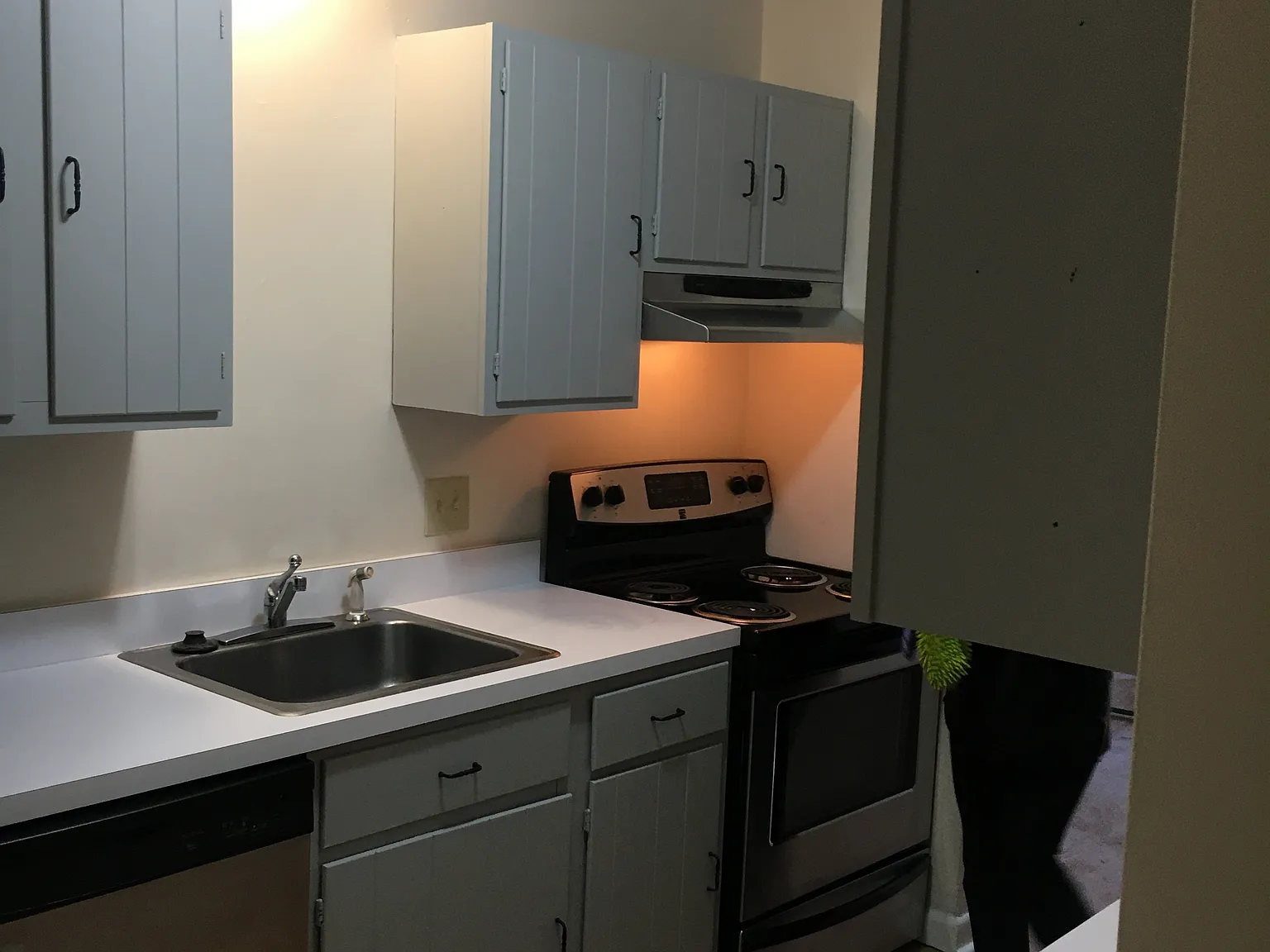 36 Warren St — Photo 2