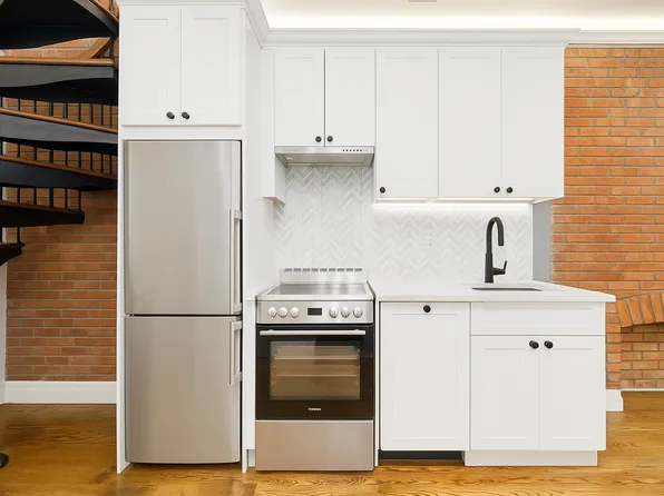 47 Columbia Place image 4 of 9