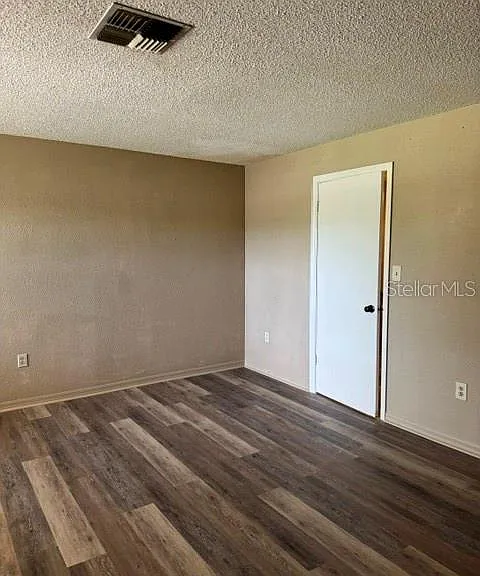 8559 Pilgrim Ct — Photo 6