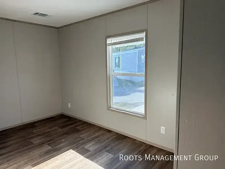 300 Brantley Dr #32 — Photo 8