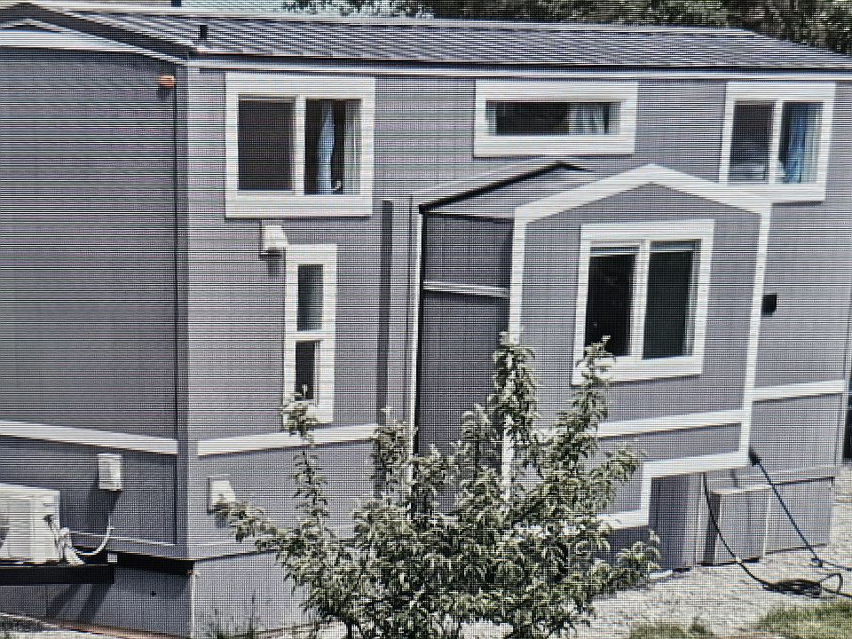 1st image of 534 S Bret Ave