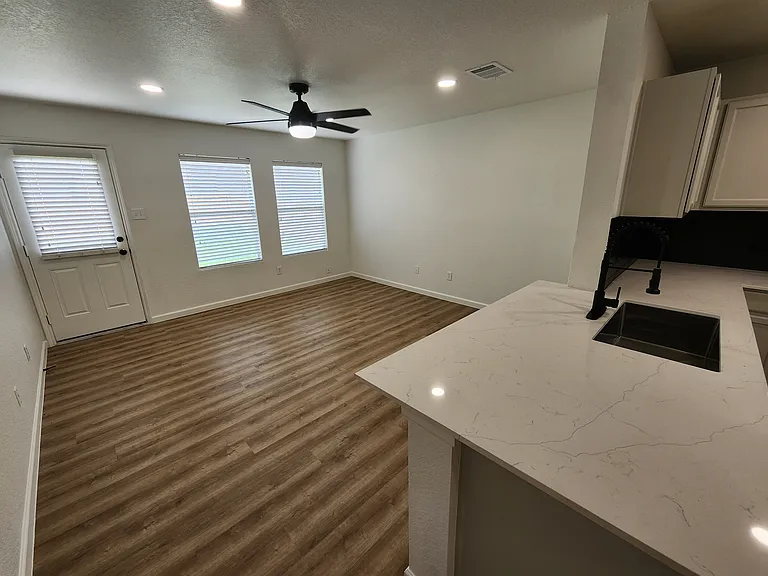 12808 Kingsgate Dr — Photo 14
