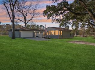 313 Roy Rd, Wallisville, TX 77597