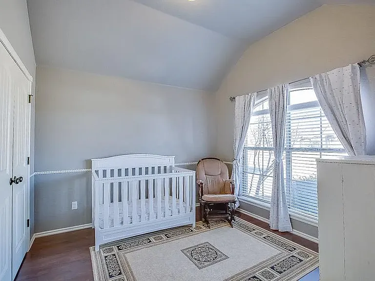 1804 NE 31st St — Photo 13