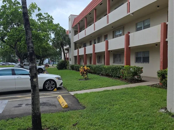 3071 Sunrise Lakes Dr E APT 107, Fort Lauderdale, FL 33322