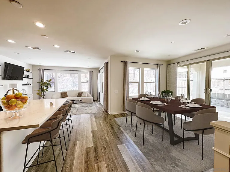 1031 Calle Deceo — Photo 4
