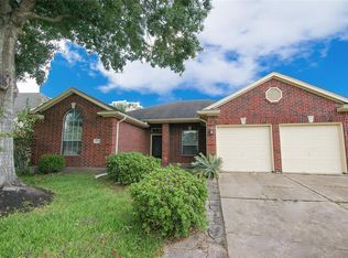 3006 Breakers Point Dr, Friendswood, TX 77546