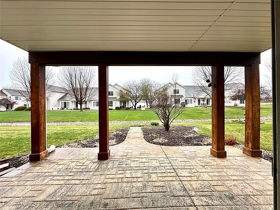 5th image of 6720 Waterview Dr SW