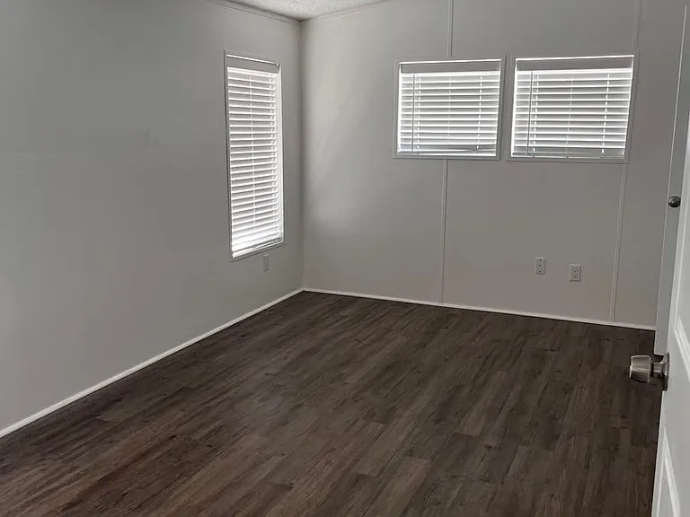 8015 SE Fairchild Way — Photo 15