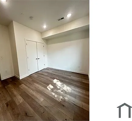 3 bed, 1000 sqft, $1,900 — Photo 3