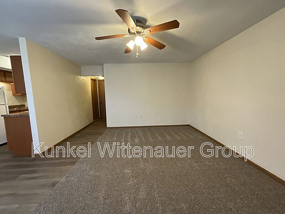 3rd image of 1810-6 Jamestown Rd
