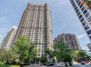 310 Burnhamthorpe Rd W #1910, Mississauga, ON L5B 4P9
