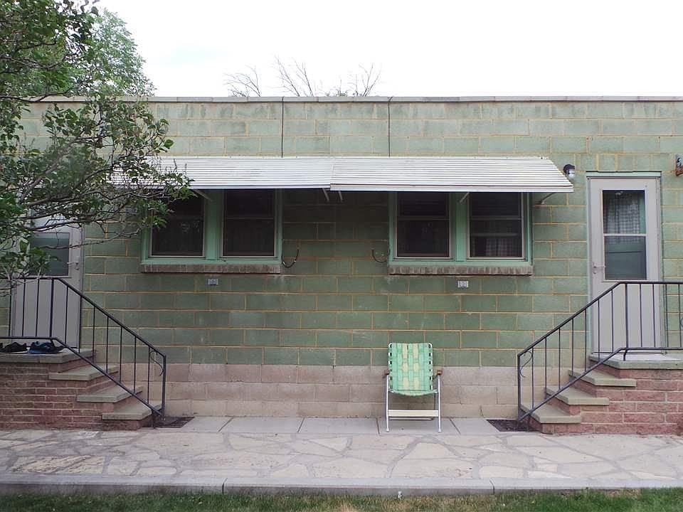 2nd image of 260 E 3rd North St