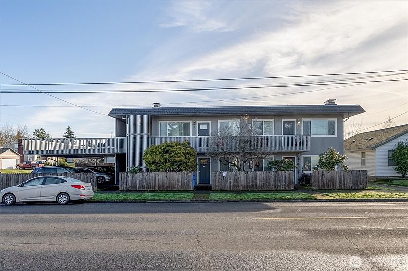 3rd image of 504 N 7th Avenue