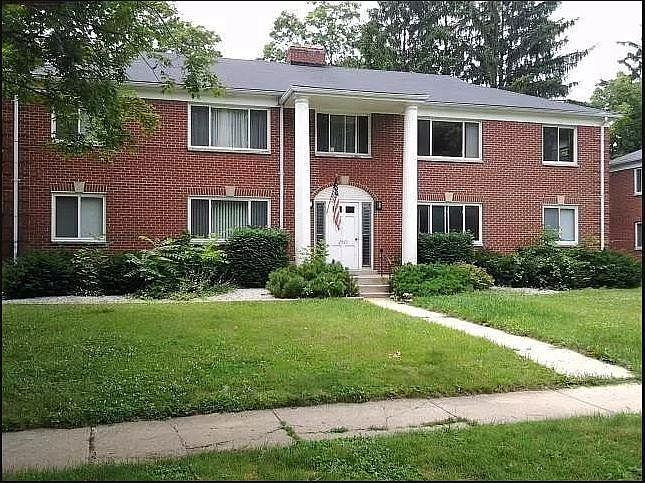 1st image of 2577 Hilton Dr APT 4