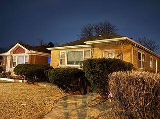 5265 W Devon Ave, Chicago, IL 60646