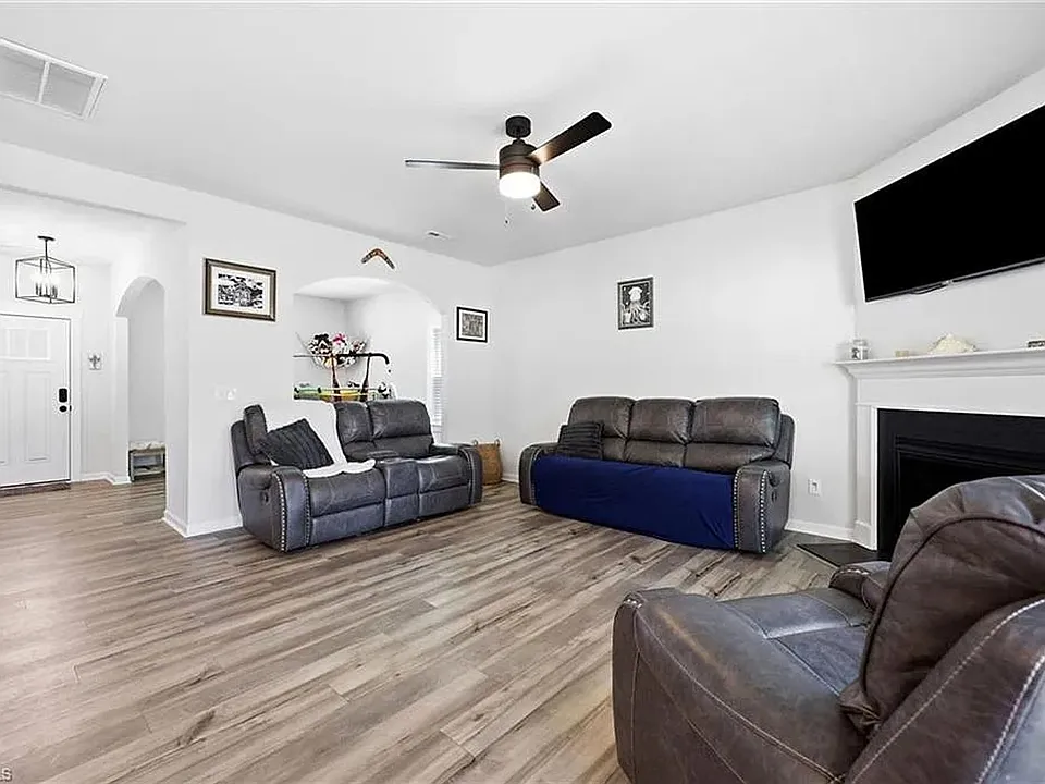 7458 Buckview Ct