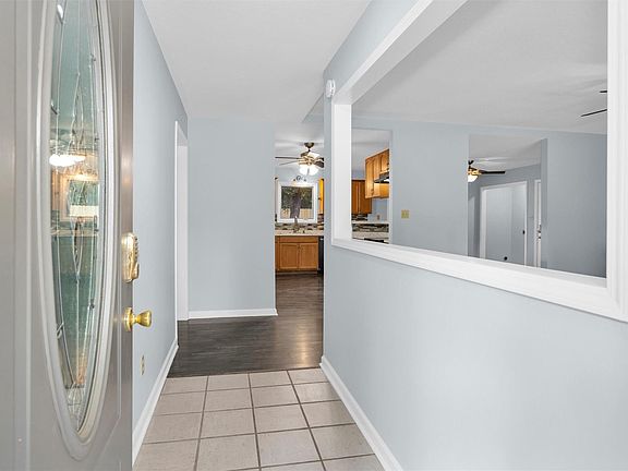 4th image of 586 Diggs Rd