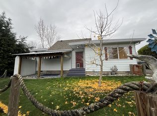 1092 Lewis St, North Bend, OR 97459