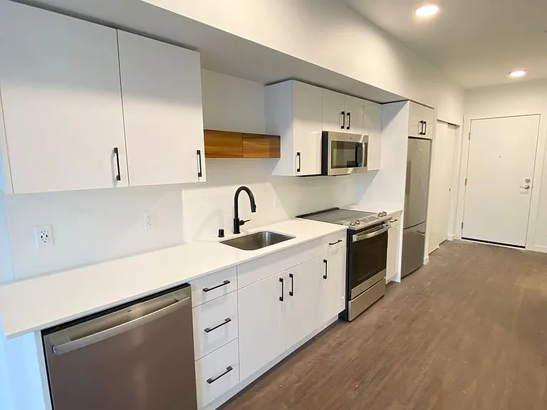 Spur Apartments — Photo 146