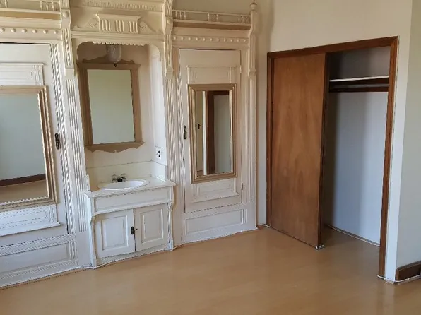 872 N 23rd St #3, Philadelphia, PA 19130