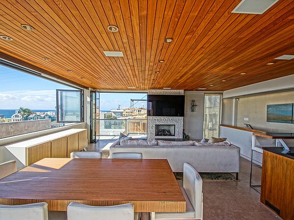 north facing living room view