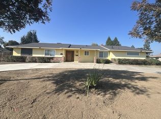373 N Mountain View St, Tulare, CA 93274