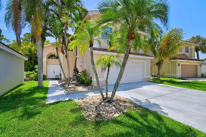 3 bed, 2009 sqft, $3,500 — Photo 1