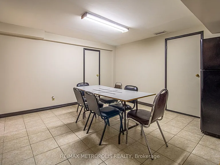 507 Charnwood Ct #BASEMENT — Photo 25
