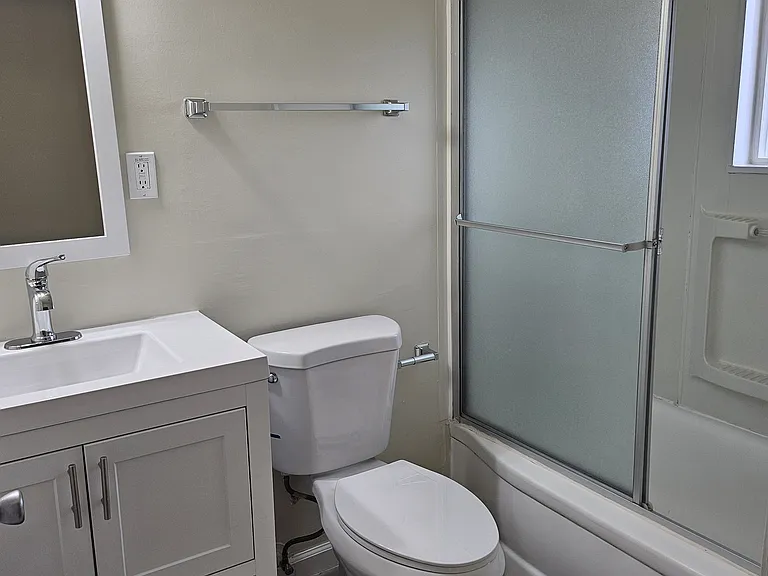402 N Fair Oaks Ave — Photo 11