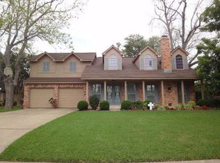 206 Juniper St, Lake Jackson, TX 77566