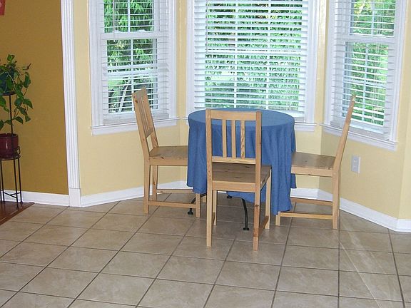 custom tile kitchen & breakfast nook