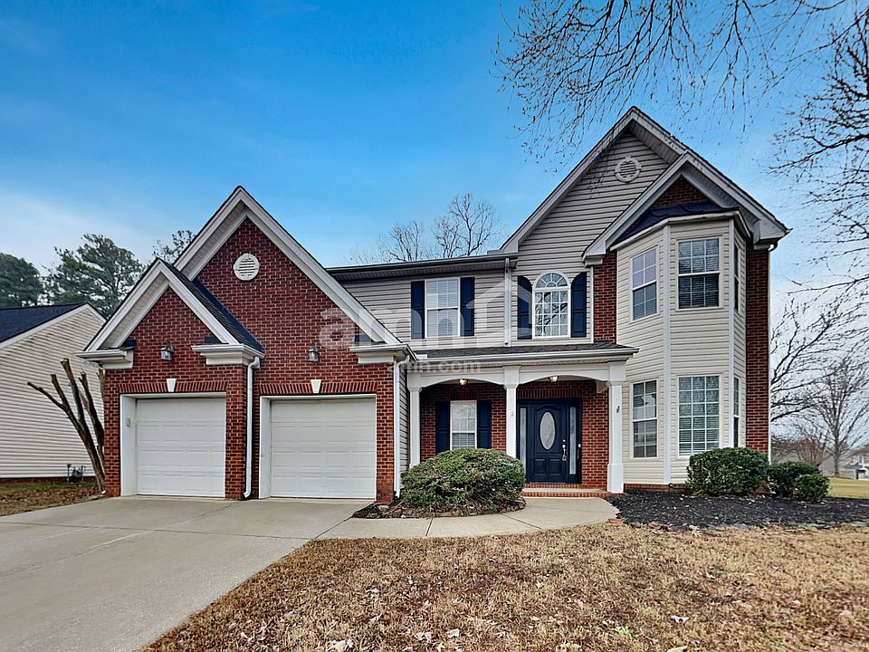 1st image of 145 Sandy Ln