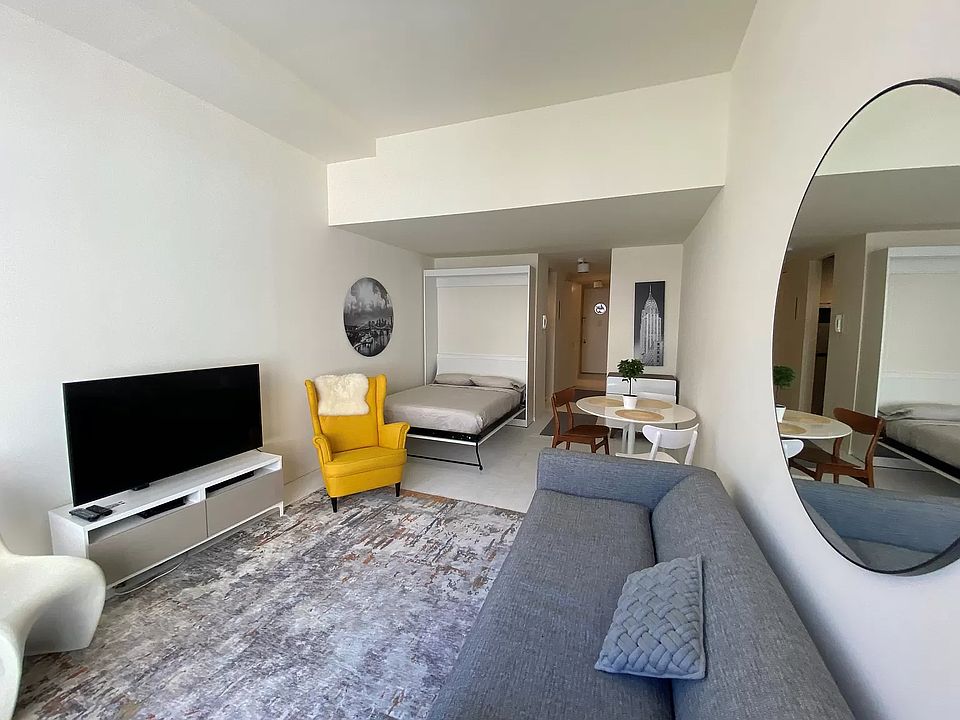 1st image of 350 W 50th St APT 6I
