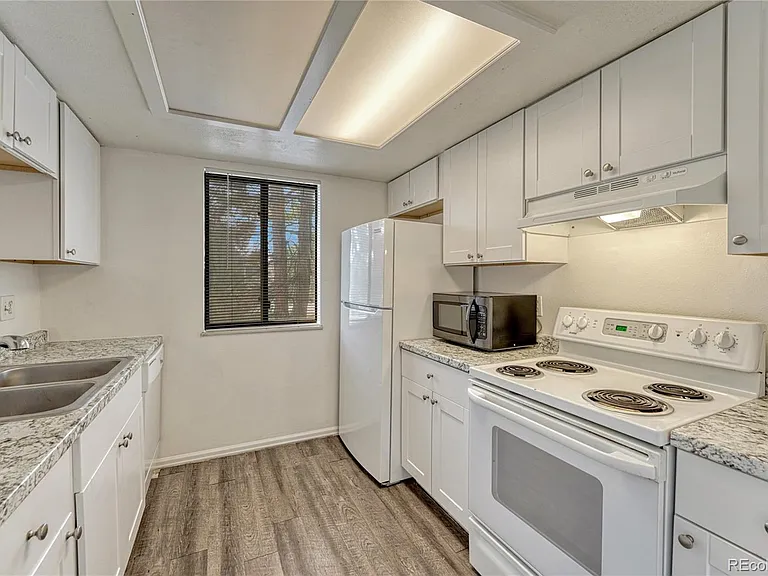 491 S Kalispell Way #101 — Photo 12