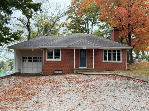 408 E Beaumont Ave, Greenville, IL 62246