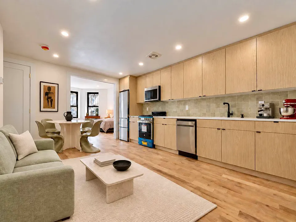 1267 Bergen St #1A