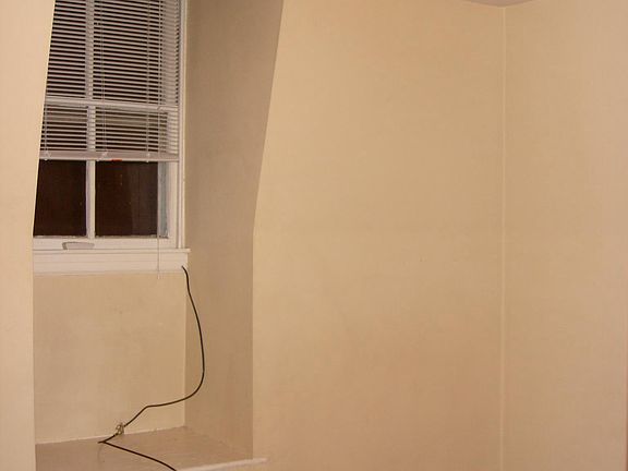 bedroom replaced with new carpet.