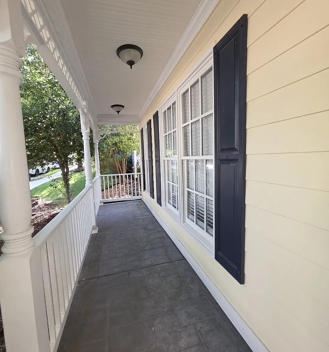 4 bed, 2.5 bath, 2800 sqft, $2,450 — Photo 4