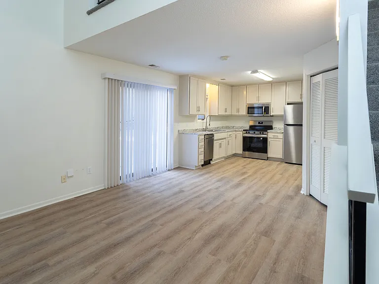 The Lofts of Sandcreek — Photo 15
