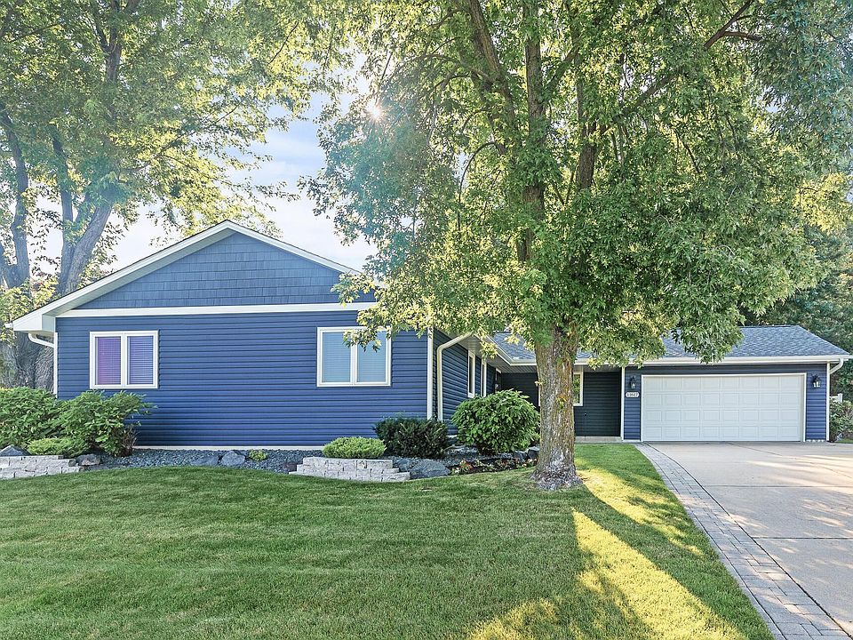 1st image of 11617 River Hills Dr