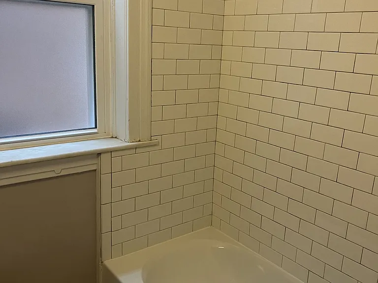 5318 Itaska St #1F — Photo 7